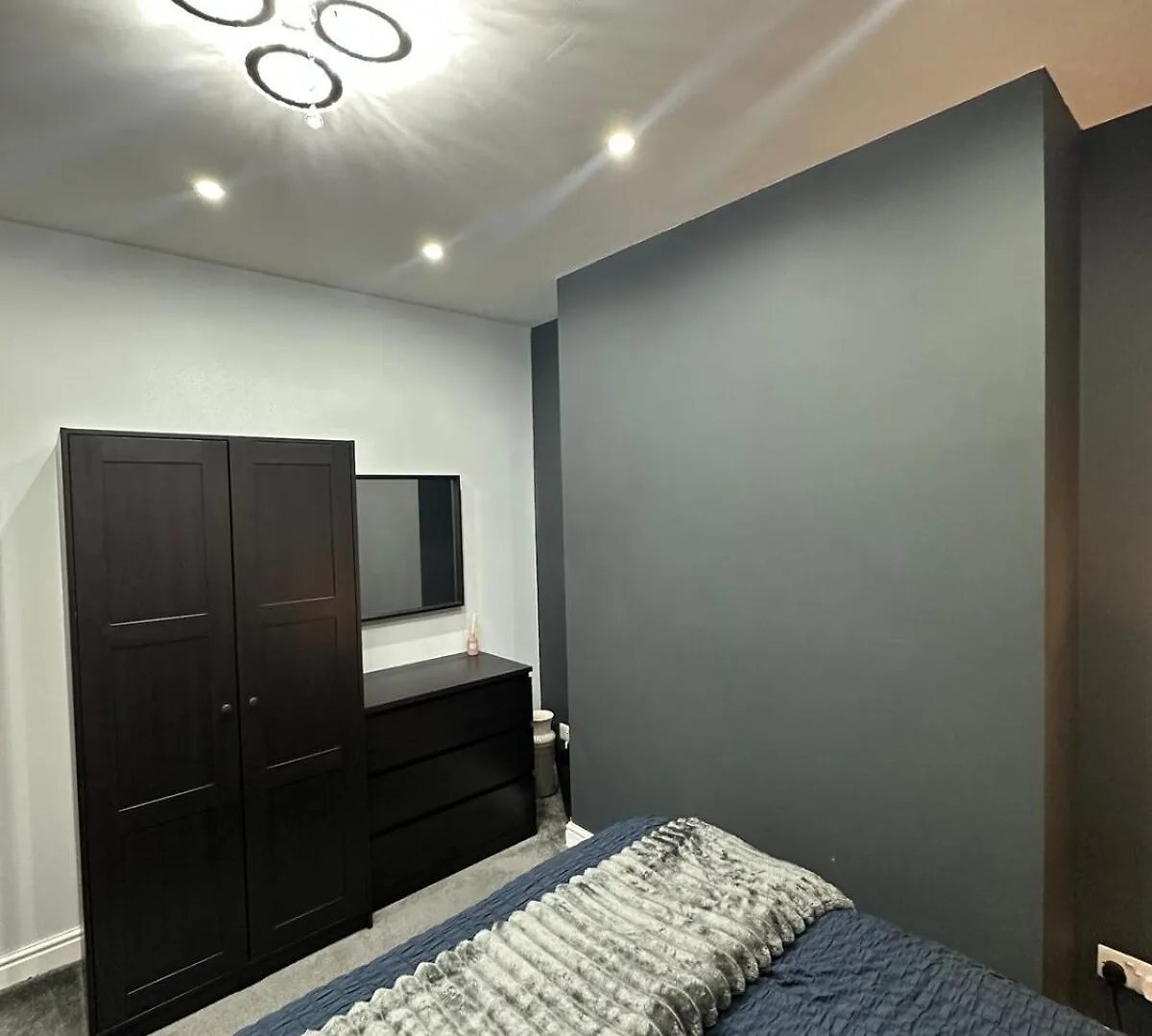 Luxury Detached Holiday Home Near Bhx, Jlr, Nec Birmingham 0*,  United Kingdom