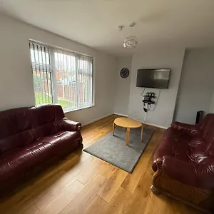 Cosy Near Nec, Bhx Bullring & Solihull Holiday home